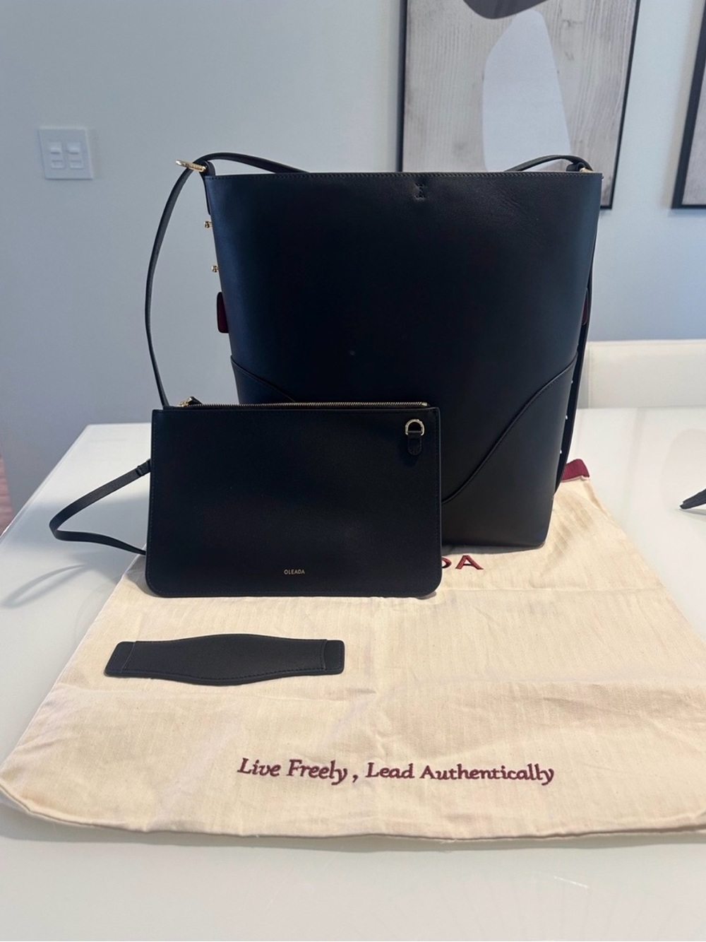 OLEADA Marina Black Leather Bucket Bag